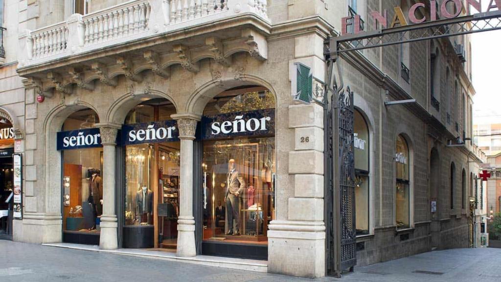Establecimiento Señor en Barcelona, tienda insignia del multimarca masculino