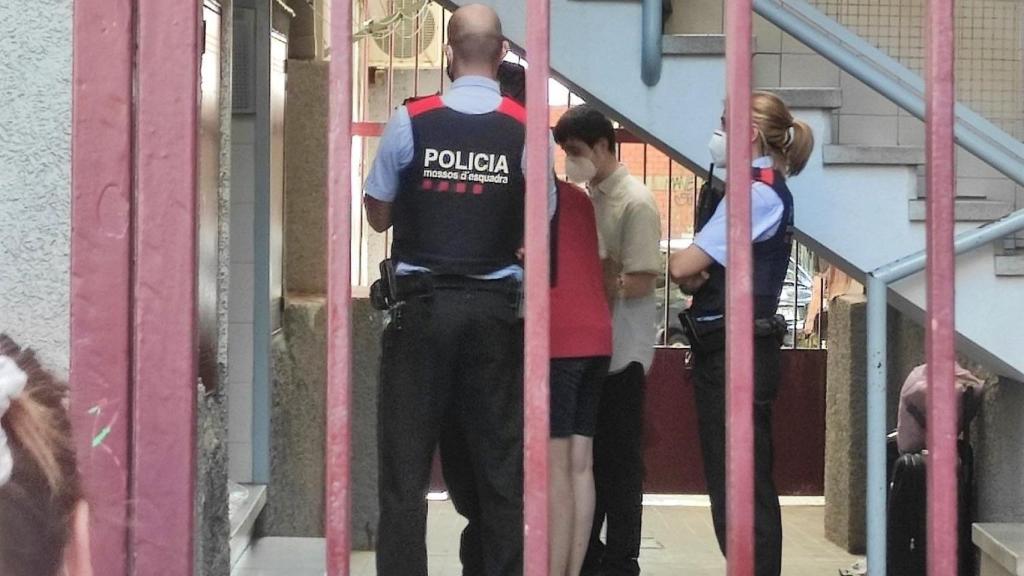 Ejecución del desahucio con posible Covid en Badalona / Twitter Guayem Badalona en Comú