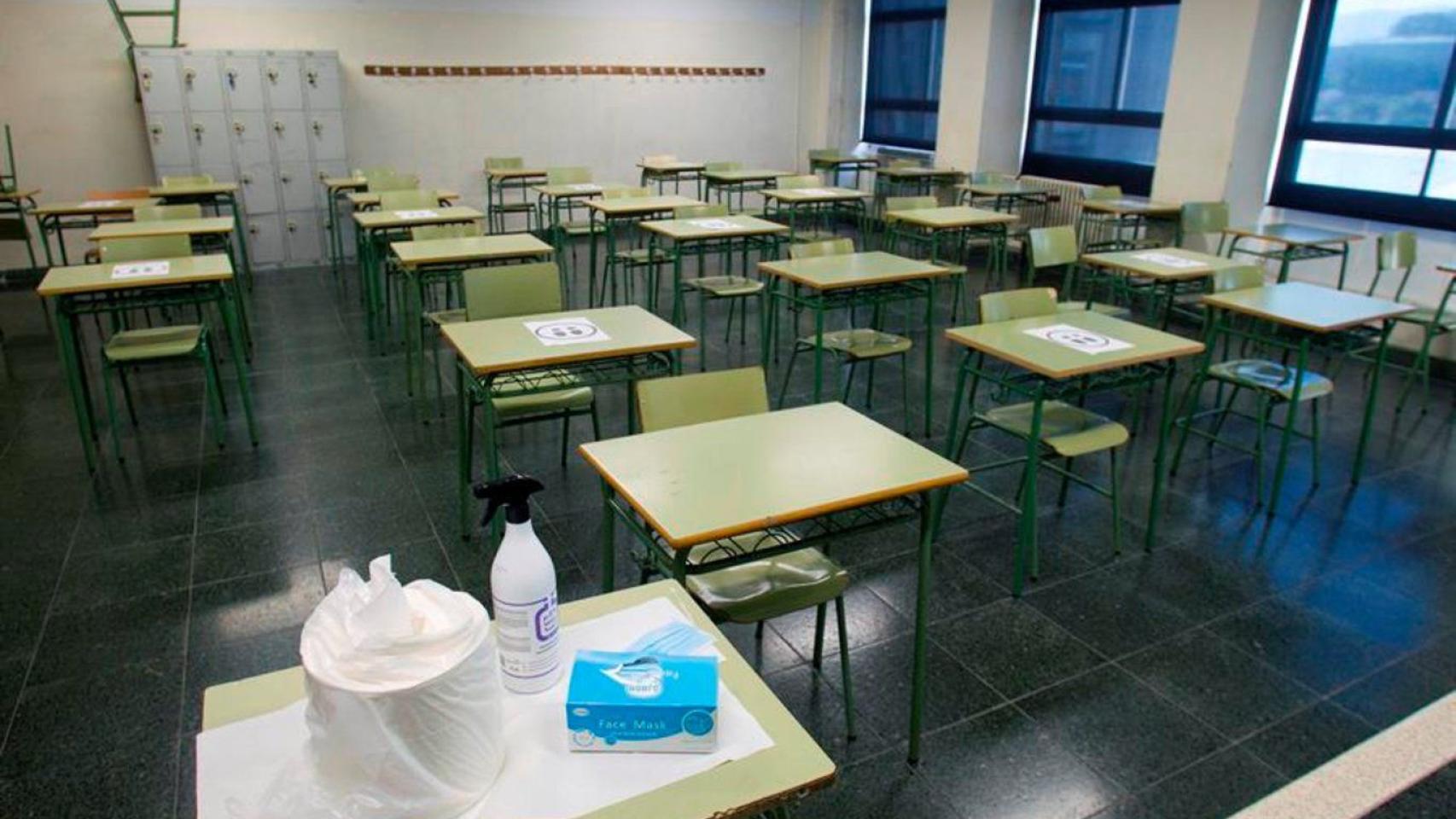 Una clase vacía lista para recibir estudiantes / EFE