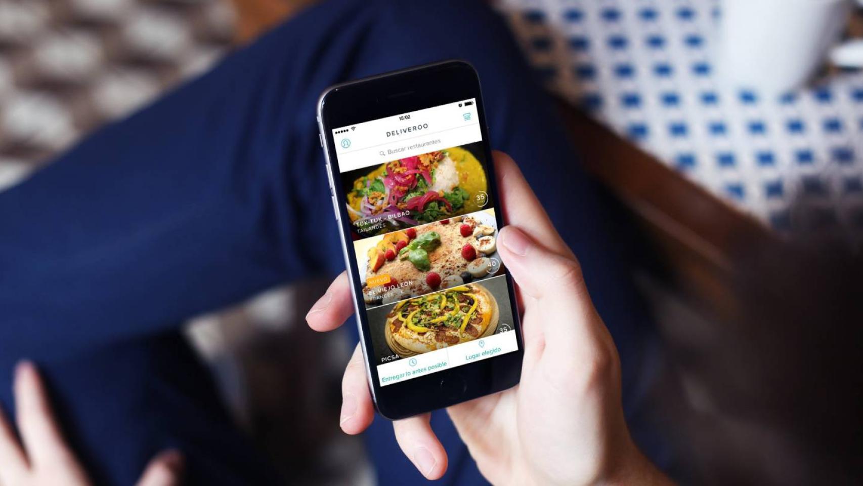 Aplicación de comida a domicilio con decenas de restaurantes / DELIVEROO