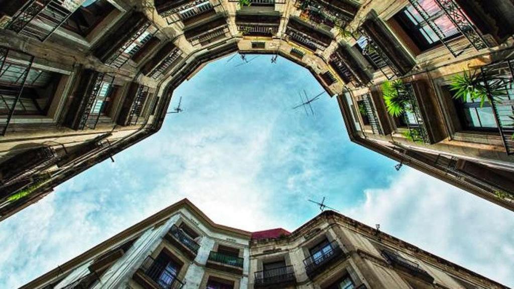 Imagen de la plaza Milans, situada en el barrio Gòtic de Barcelona