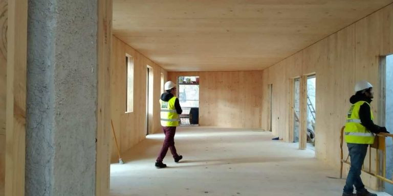 Trabajos de reforma en el interior de Can Carol / AFA ESCOLA MONTSENY