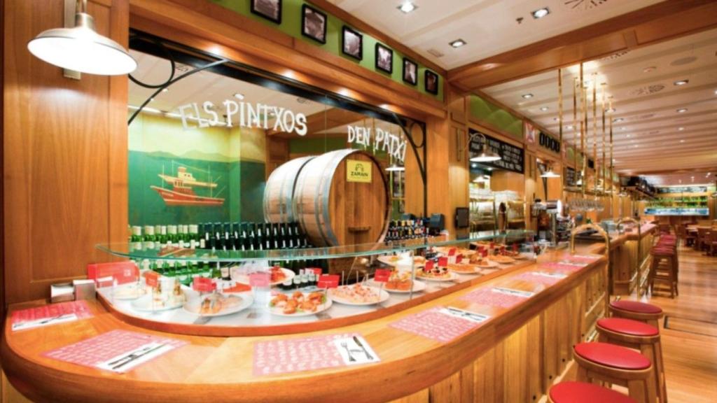 Interior del restaurante Txapela, en el número 58 de paseo de Gràcia / TXAPELA