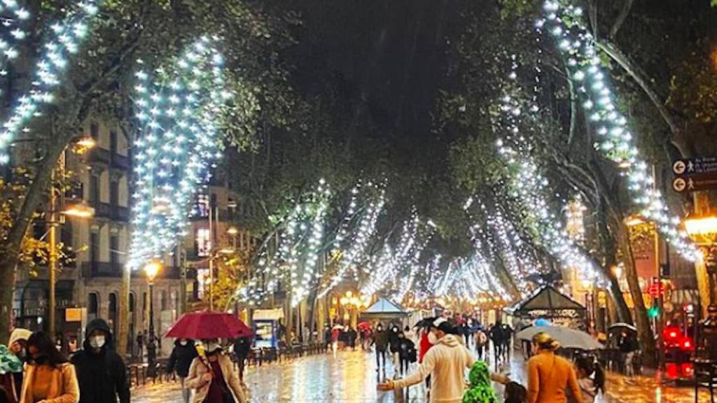 Lluvia cayendo sobre las Ramblas de Barcelona / INSTAGRAM