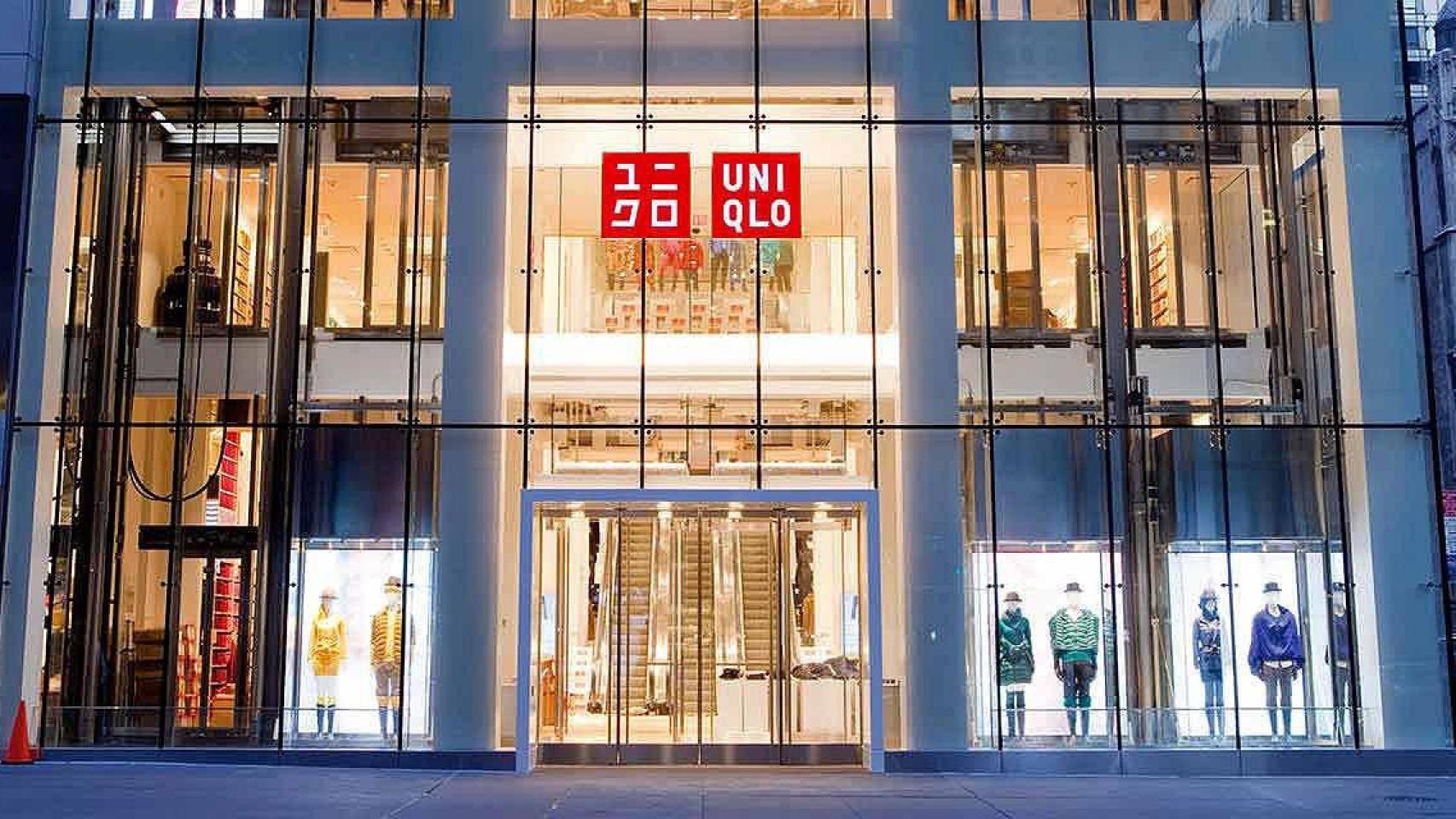 Exterior de un comercio de la marca Uniqlo / UNIQLO
