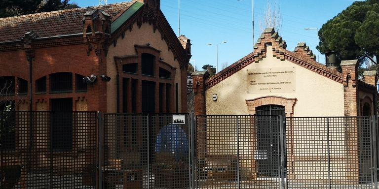 Vista exterior de la Casa de l'Aigua / INMA SANTOS