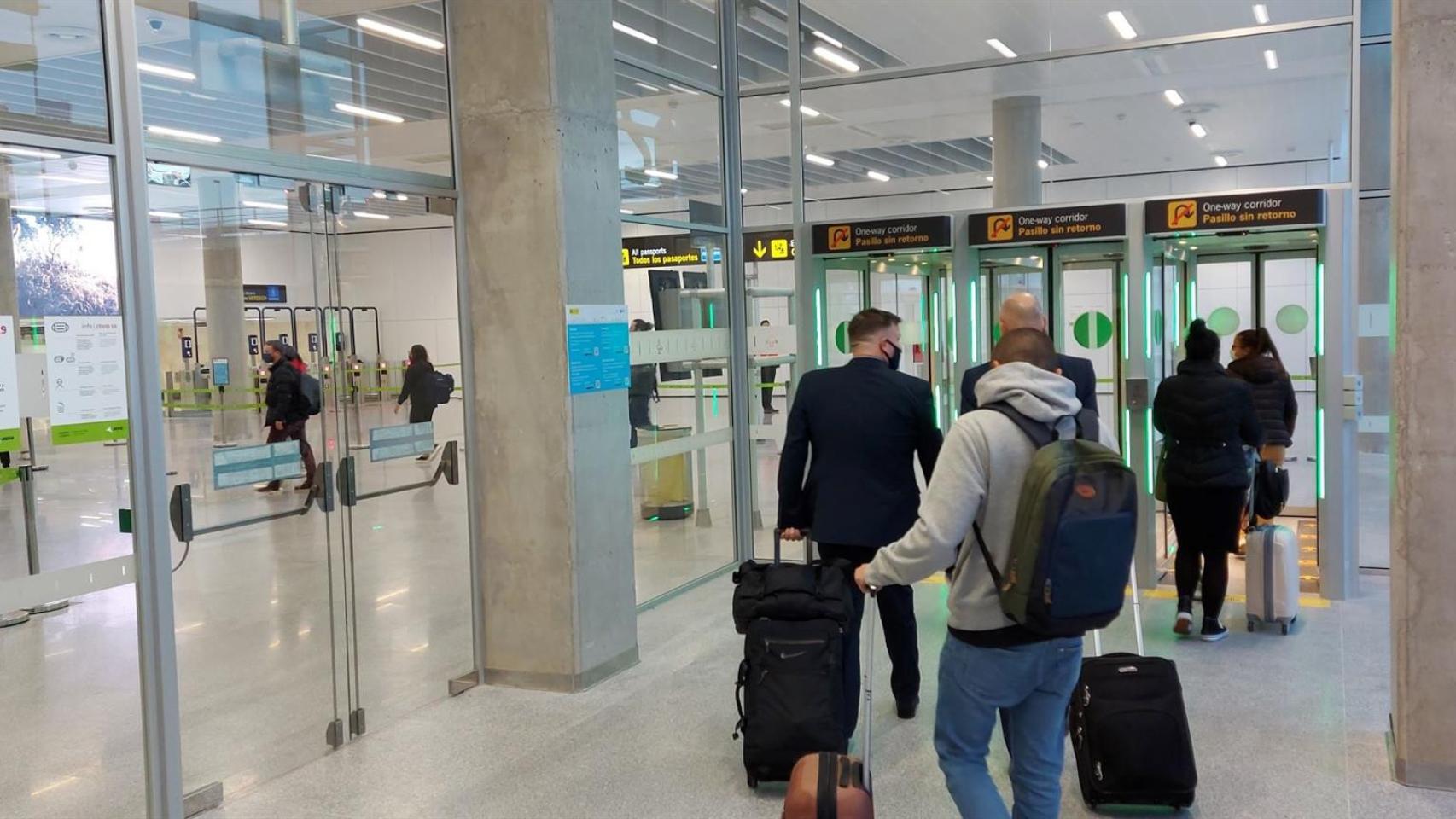 Llegada de pasajeros en un aeropuerto de Aena / AENA