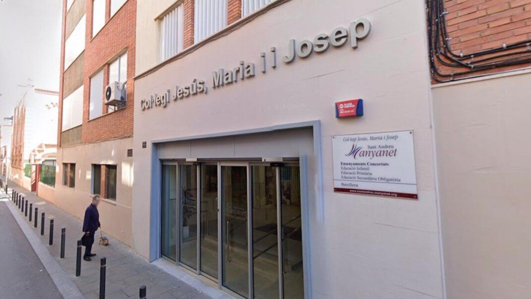 El colegio Pare Manyanet de Sant Andreu, en el punto de mira por tres nuevos casos de 'bullying' / GOOGLE STREET VIEW