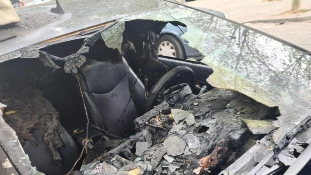 Taxi calcinado en Badalona / CEDIDA