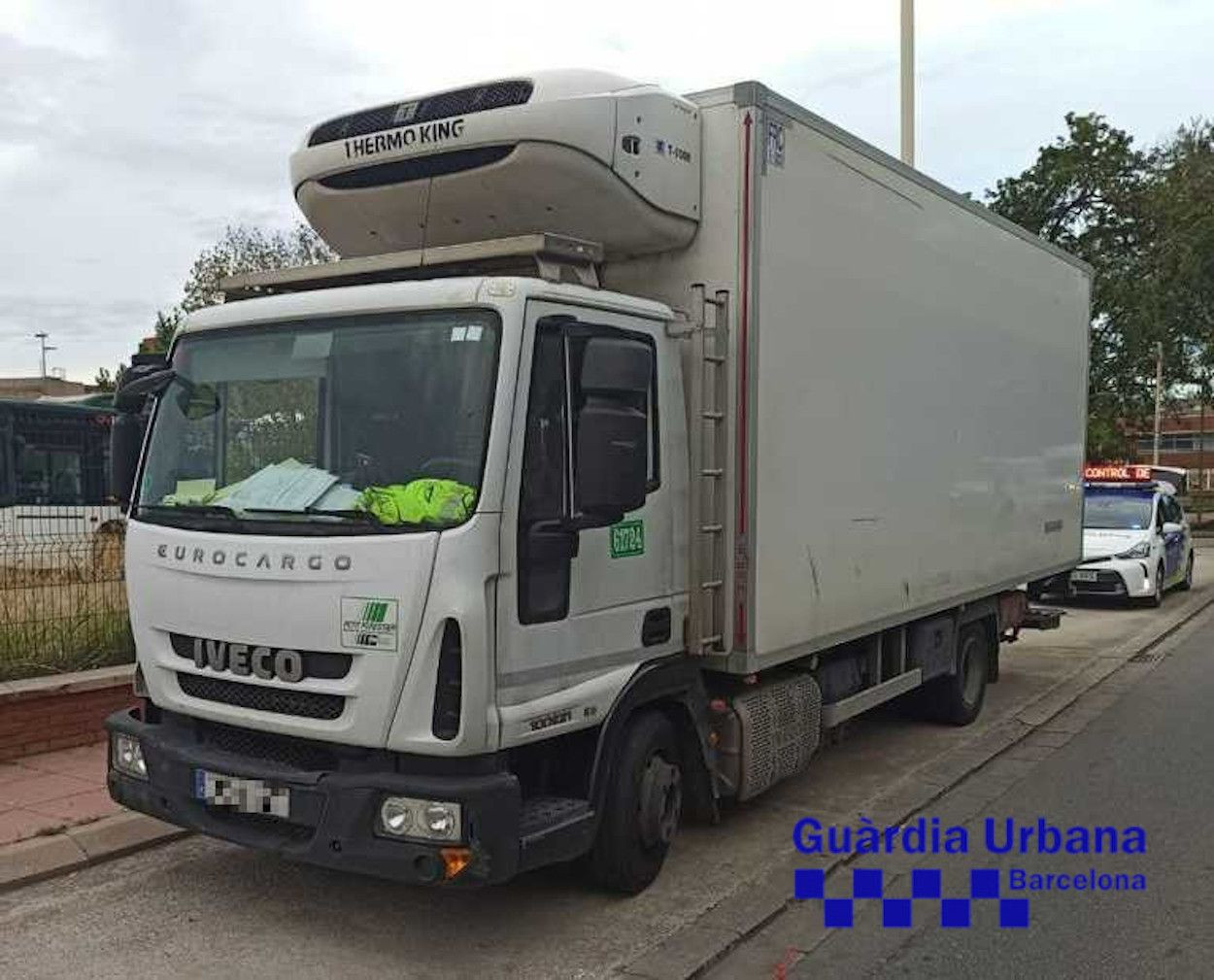 Este es el vehículo que conducía el camionero pillado multiplicando por nueve la tasa de alcohol / GUARDIA URBANA