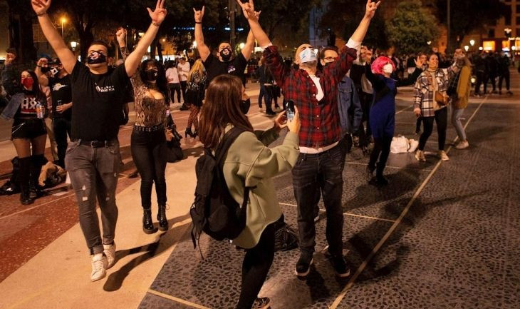 Acto reinvidicativo del ocio nocturno en la Plaza Catalunya de Barcelona / EFE