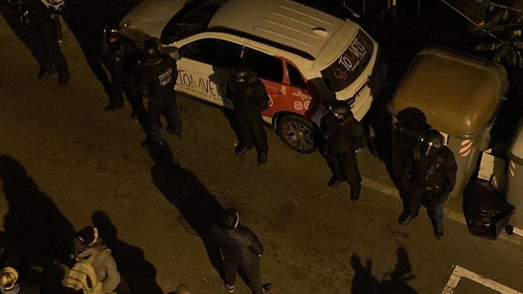 Protesta contra un narcopiso en el Poble-sec / CEDIDA