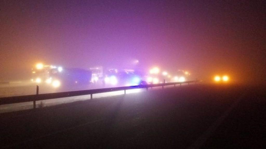 Imagen del accidente en el que ha fallecido una familia de Barcelona esta madrugada en la AP-2 / TRÀNSIT