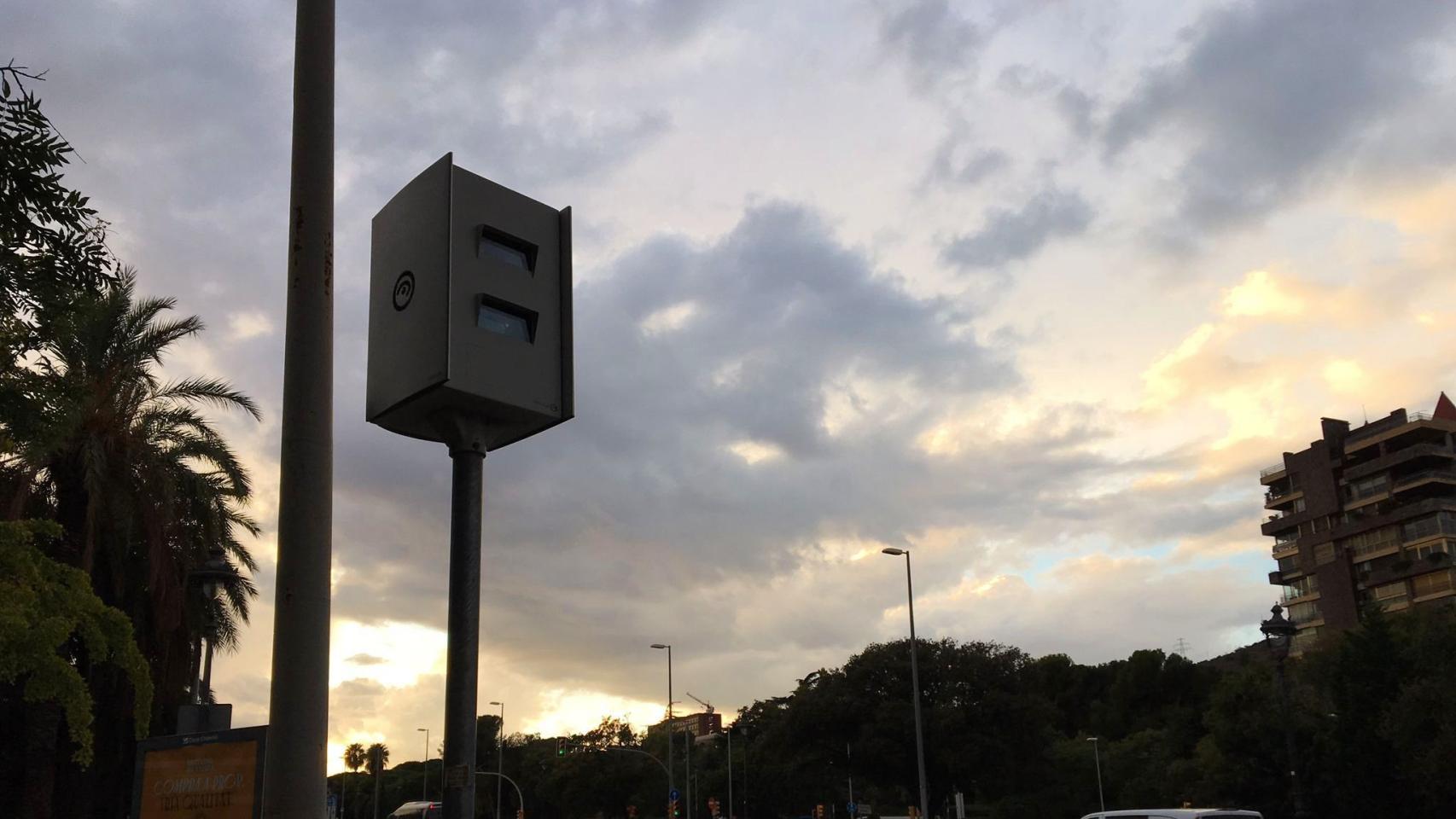 Radar en la avenida Diagonal de Barcelona / METRÓPOLI