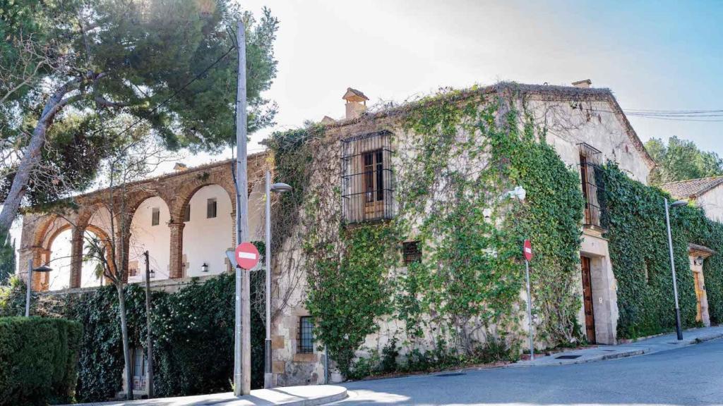 La enorme masía de la Torre de Santa Caterina en Pedralbes / INMA SANTOS