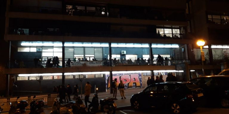 Ambiente festivo en la terraza del casal Tres Lliris en una imagen de archivo / CEDIDA