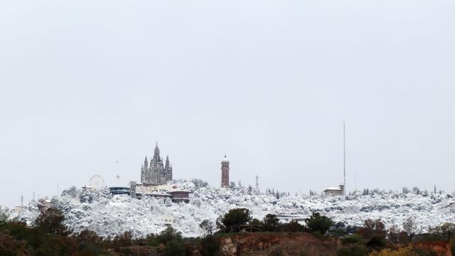 Nieve en el Tibidabo de Barcelona