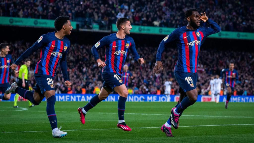 Franck Kessié fa la seva característica celebració al clàssic