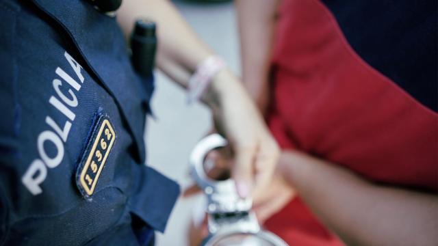 Imagen de archivo de una detención de los Mossos d'Esquadra