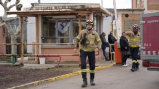 Un bombero de la Generalitat durante las tareas de rescate de la mina de Súria
