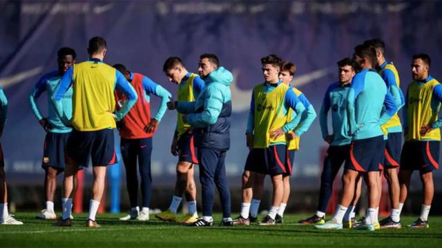 Xavi Hernández, durante un entrenamiento del FC Barcelona / REDES