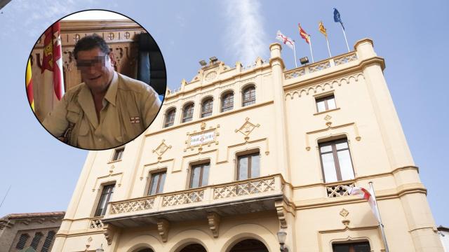 Fotomontaje de Joan Carles N. 'El 'Texas' sobre la fachada del Ayuntamiento de Sitges