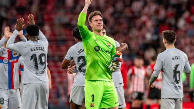 Ter Stegen celebra la victoria en San Mamés