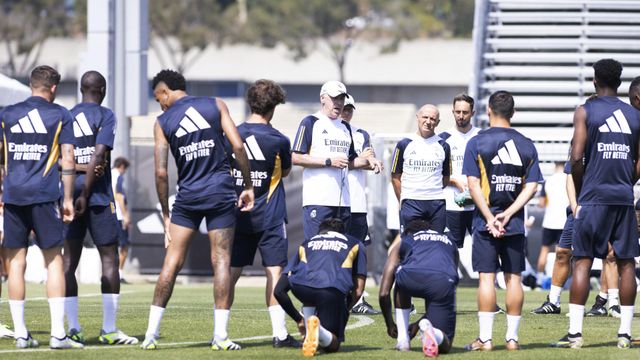La plantilla del Real Madrid, durante un entrenamiento en Estados Unidos / EFE