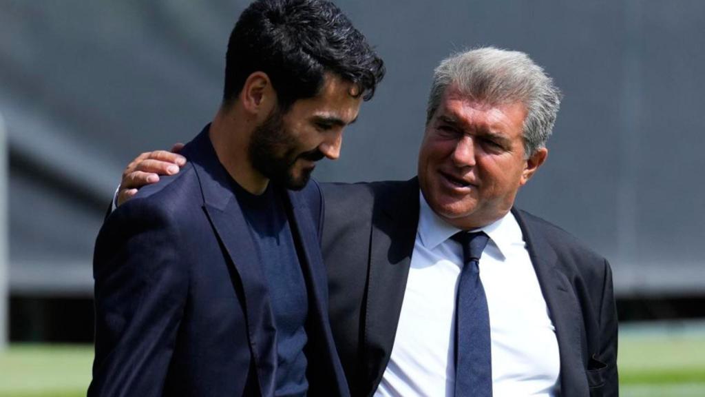 Joan Laporta, durante la presentación oficial de Ilkay Gundogan con el FC Barcelona / REDES