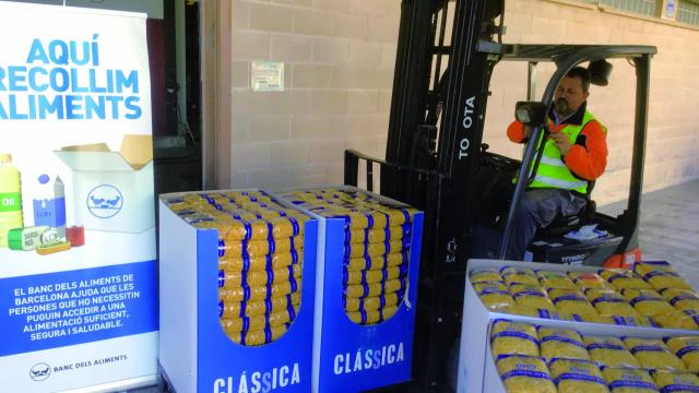 Donación de productos en el Banco de Alimentos por parte de Mercadona