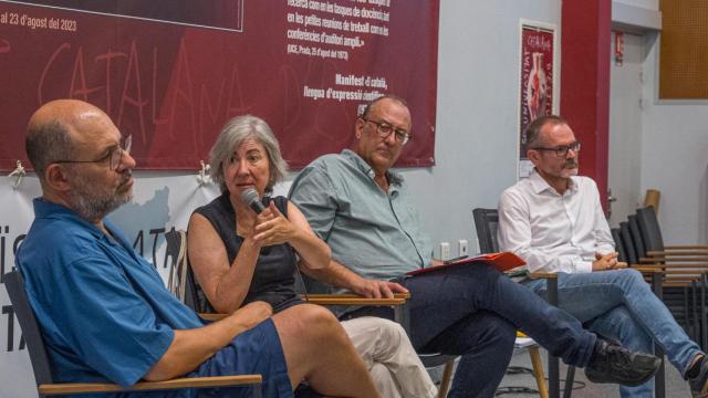 Josep Maria Ganyet, Dolors Feliu, Xavier Antich y Josep Costa (de izquierda a derecha), en la Universitat Catalana d'Estiu