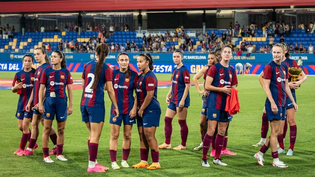 Jugadoras del Barça celebran su victoria en el Gamper de 2023