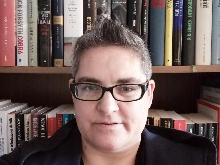 La escritora Emma Cachón