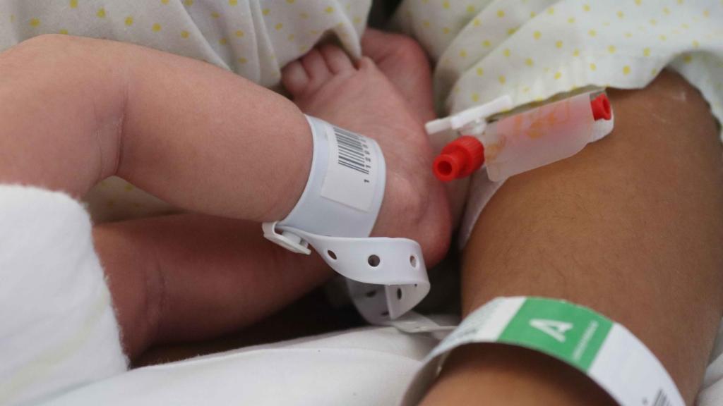 Un bebé hospitalizado