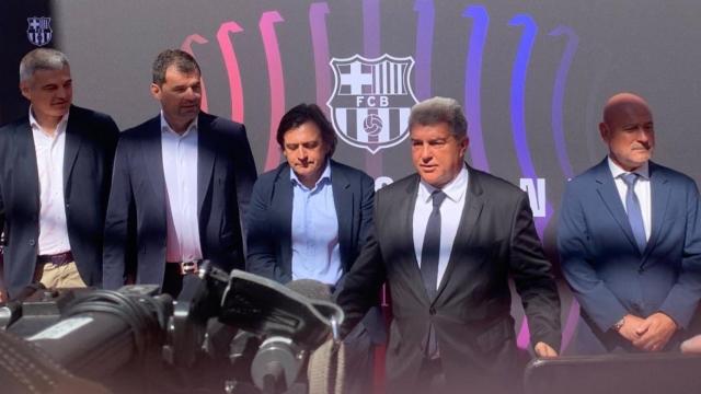 Joan Laporta junto a los directivos Soler, Barbany y Macià en la Premier de 'A New Era 2'