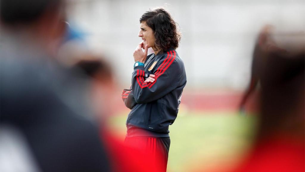 Montse Tomé, durante un entrenamiento con la selección española