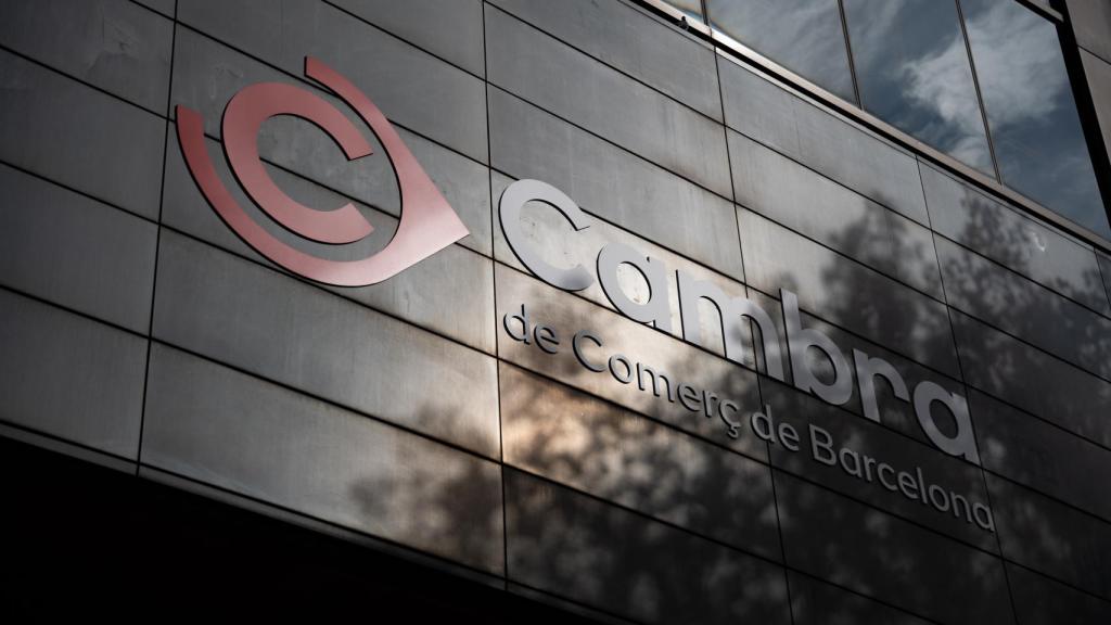 Fachada de la Cámara de Comercio de Barcelona
