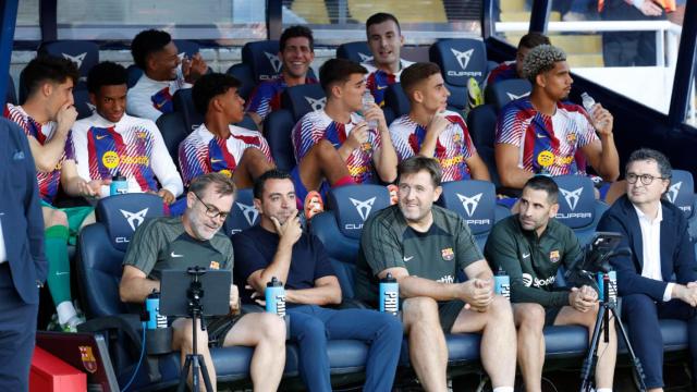 El banquillo del Barça antes de empezar el partido contra el Celta