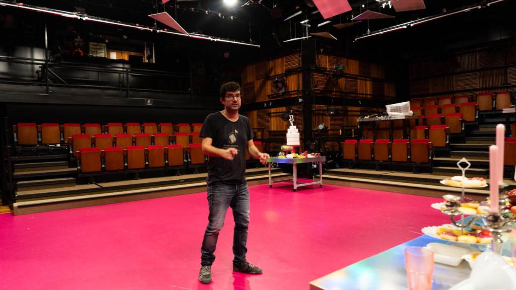 Marc Artigau director de la obra de teatro 'L'última f**king nit'