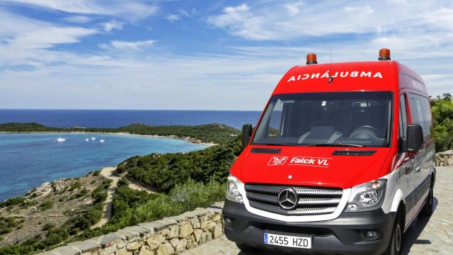 Imagen de una ambulancia de Falck
