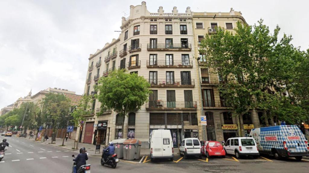 La esquina vendida en subasta tras legarla un 'hereu' del Eixample