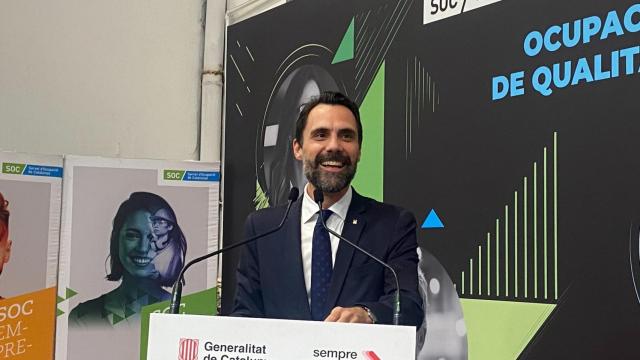 Roger torrent en el Saló de la ocupació