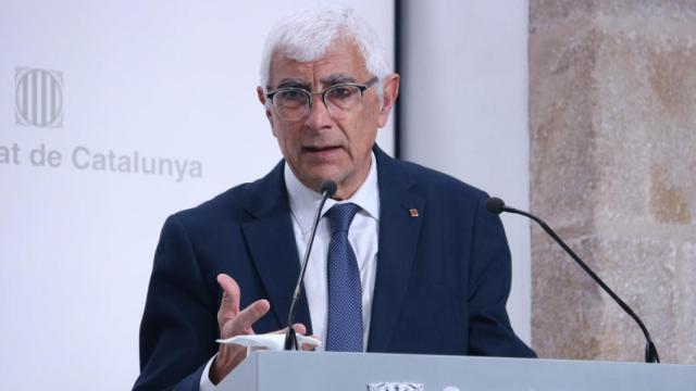 Manel Balcells, consejero catalán de Salud, en una comparecencia pública