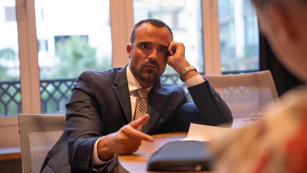 Joaquín Sugrañes, abogado del mosso acusado de agredir a un manifestante