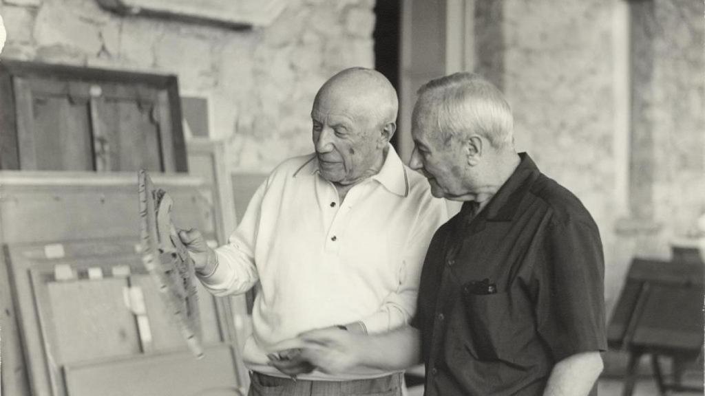 Pablo Picasso i Joan Miró, a Notre-Dame-de-Vie, Mougins, 1967, en una fotografia de Jacqueline Picasso.