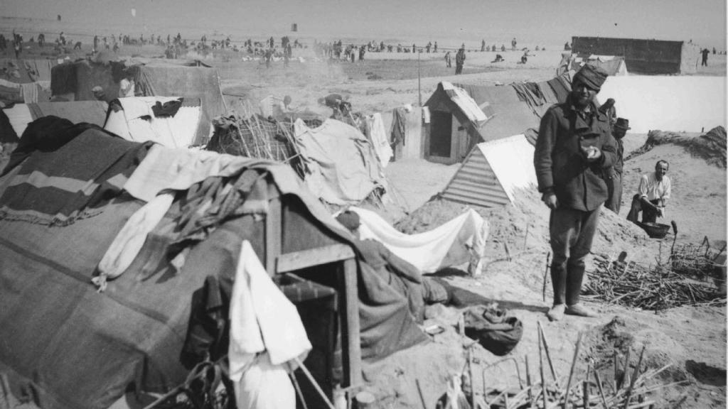 Fotografía del campo de concentración de Argelès-sur-Mer en marzo de 1939