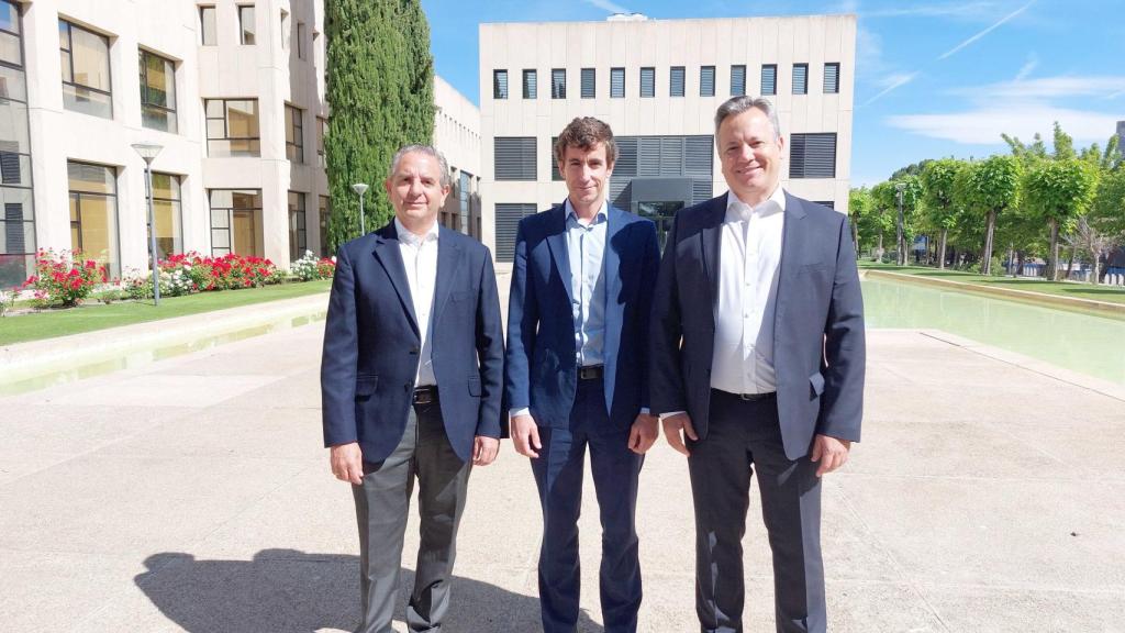 De izquierda a derecha: Miguel Gallego, Jorge Sendagorta y Ricardo Abad