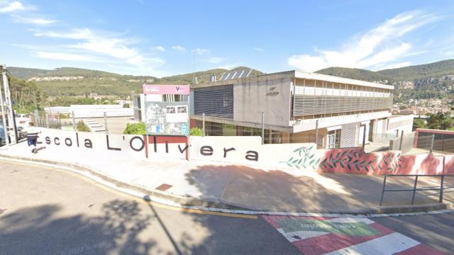 Escola L'Olivera de Vallirana (Barcelona)