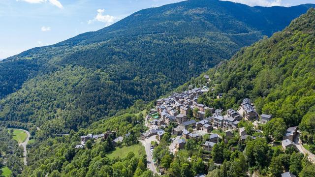 Imagen del pueblo pirenaico de Queralbs (Girona)