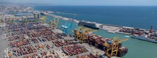 Imagen aérea de la terminal de contenedores del Puerto de Barcelona